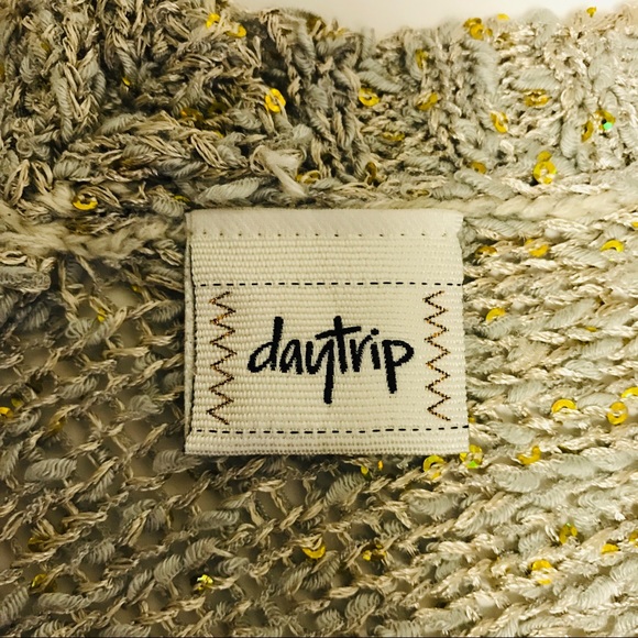 Daytrip short sleeve sequin color block cardigan - Picture 6 of 9